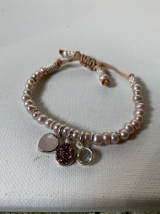 6-6.5in Light Pink Pearls Bracelet